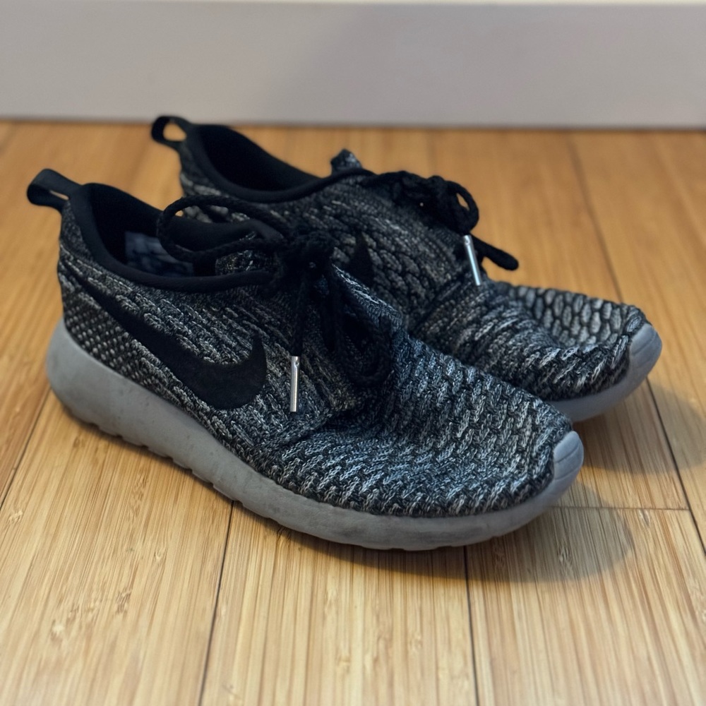 Nike Sneakers - Size 7.5